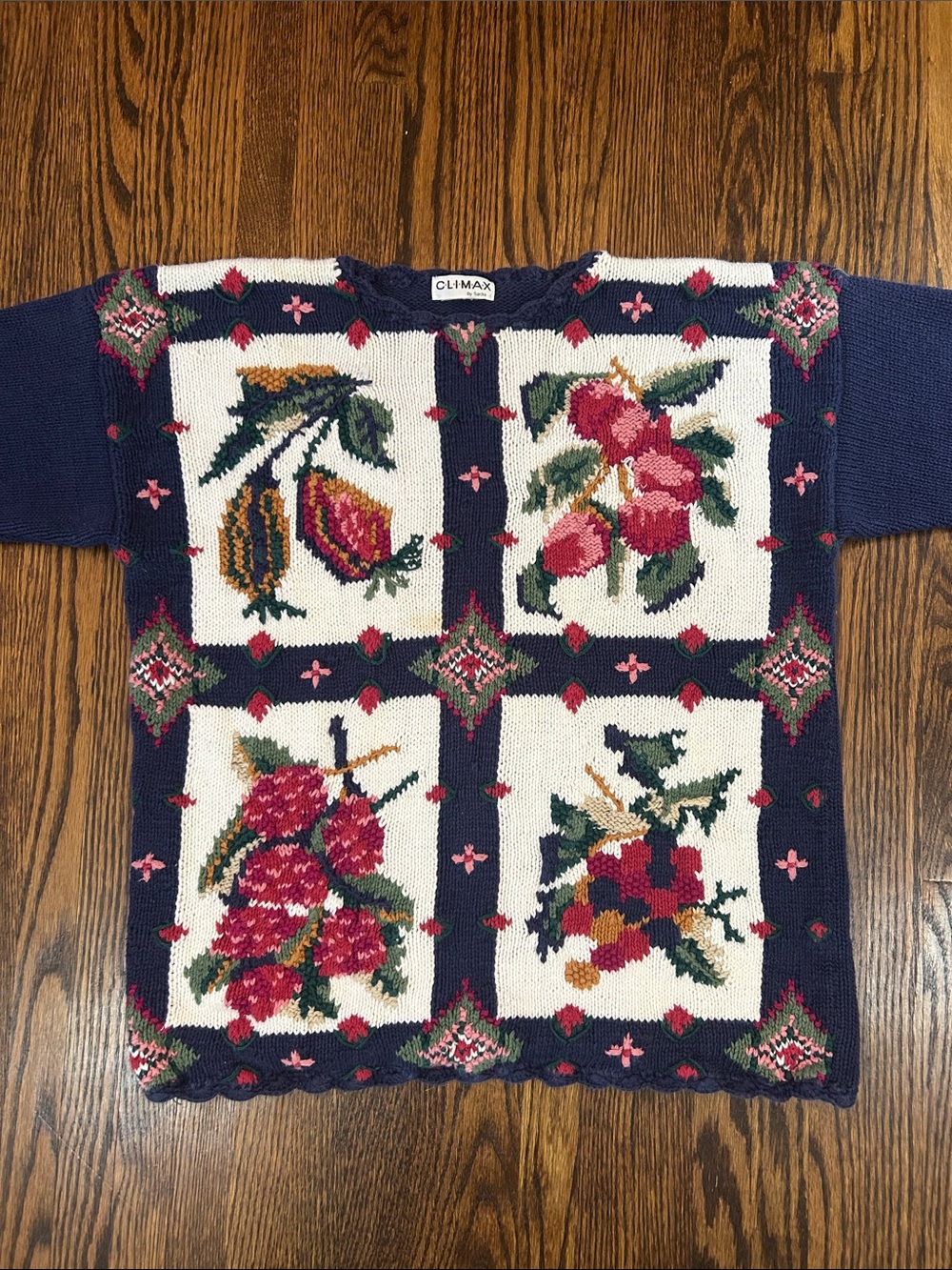 Vintage Knit Floral Sweater - Picture 4 of 8
